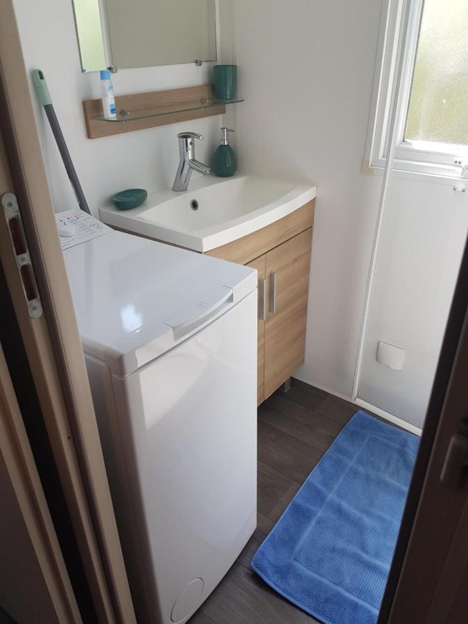 Frejus Tout Confort, Climatisation,Linge De Lit Et De Toilette, Coffre Fort, Ventilations Au Plafond Chambres Et Wifi Possible Exteriér fotografie