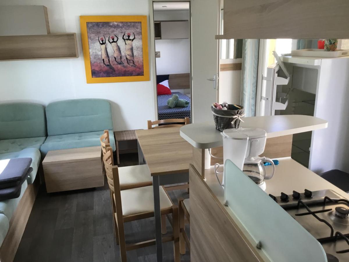 Frejus Tout Confort, Climatisation,Linge De Lit Et De Toilette, Coffre Fort, Ventilations Au Plafond Chambres Et Wifi Possible Exteriér fotografie
