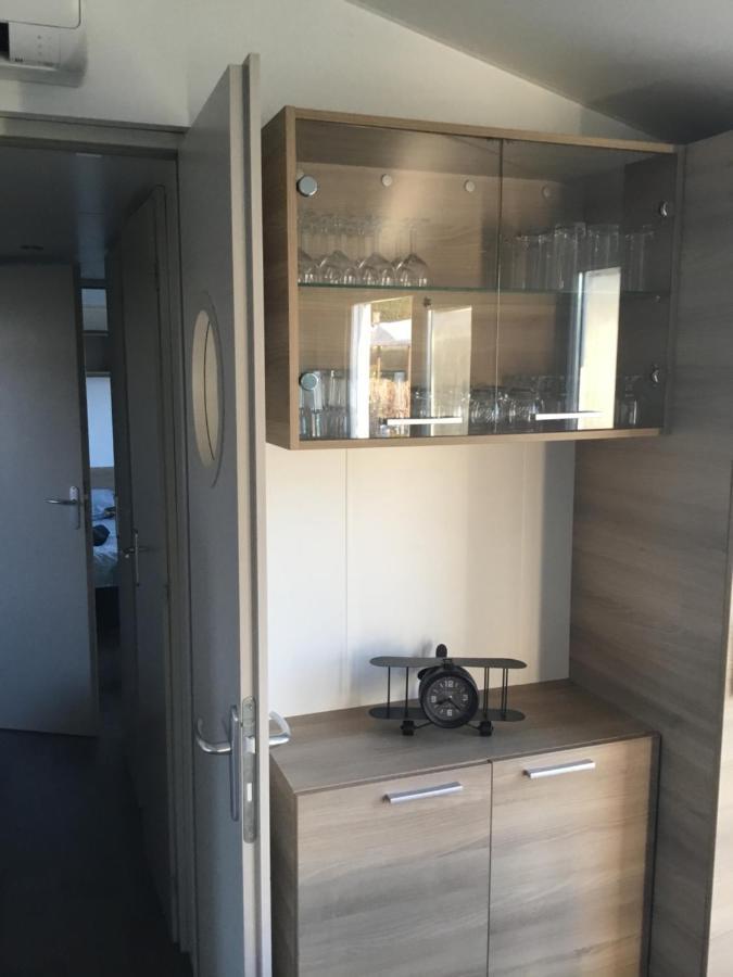 Frejus Tout Confort, Climatisation,Linge De Lit Et De Toilette, Coffre Fort, Ventilations Au Plafond Chambres Et Wifi Possible Exteriér fotografie